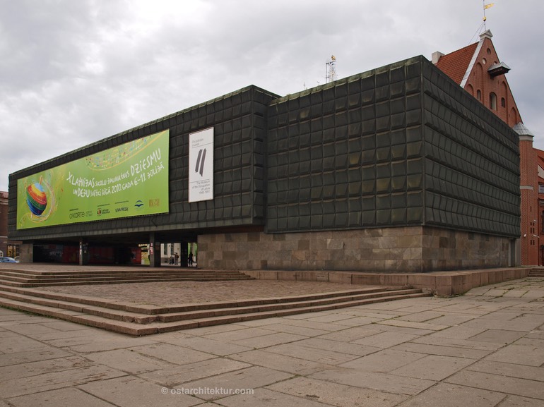 Riga-Museum-of-the-occupation-Lusis-Grinbergs-20100707_002